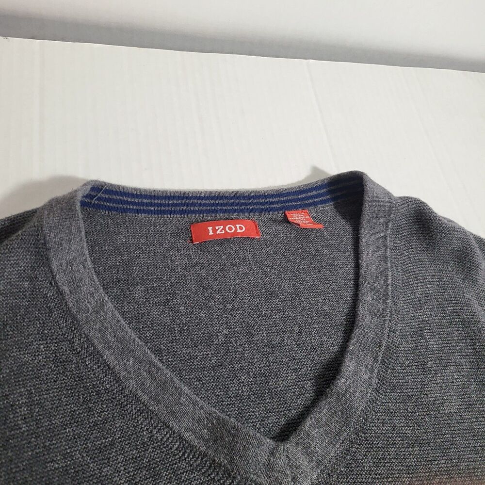 Izod Gray V-neck Sweater Size Large Preppy Gray Sweater